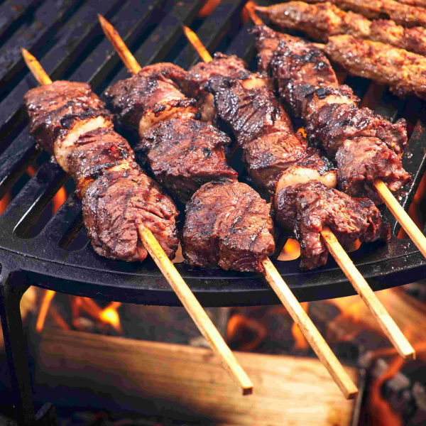 Шашлык из вырезки с курдюком на шпажках 900 гр.
